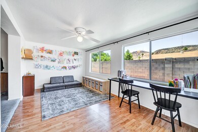1611 W Willow Ave-7