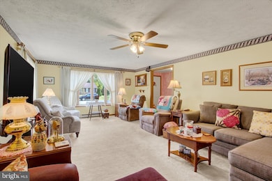 11902 Rinehart Dr, Waynesboro, PA 17268 - photo 6