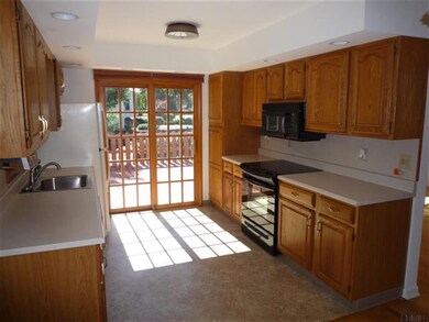 1070 Winne Rd, Schenectady, NY 12309 - photo 3