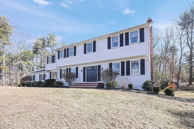 8 Chickering Ln, Walpole, MA 02081 - photo 3