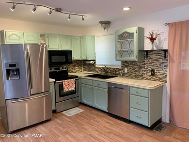 113 Quail Ct, Bushkill, PA 18324 - photo 4