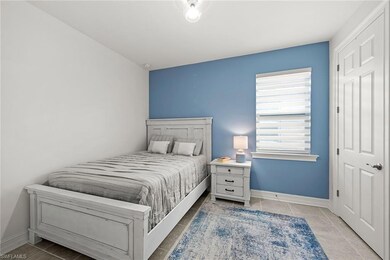 28419 Captiva Shell Loop, Bonita Springs, FL 34135 - photo 7