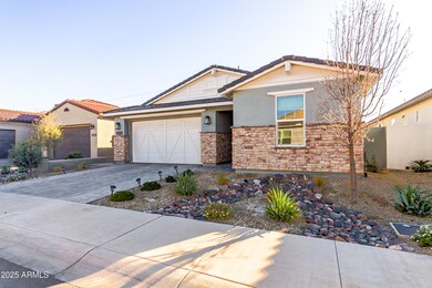 11353 N Luckenbach St, Surprise, AZ 85388 - photo 3