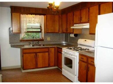 646 Bernon St, Woonsocket, RI 02895 - photo 3