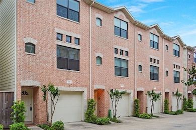 11315 S Main St unit 201, Houston, TX 77025 - photo 2