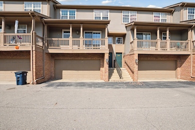 04-2817-Barclay-Way-Ann-Arbor-MI-48105-W