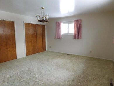 755 Pershing St, Craig, CO 81625 - photo 6