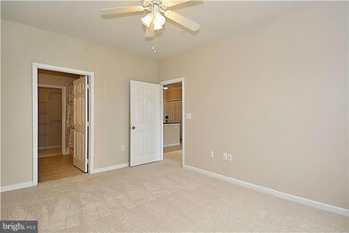 12945 Centre Park Cir unit 314, Herndon, VA 20171 - photo 7
