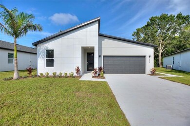 306 Royal Palm Way, Winter Haven, FL 33881 - photo 2