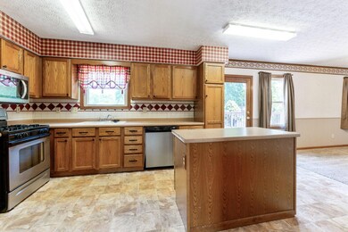 127 Miners Ct (Interior)-2