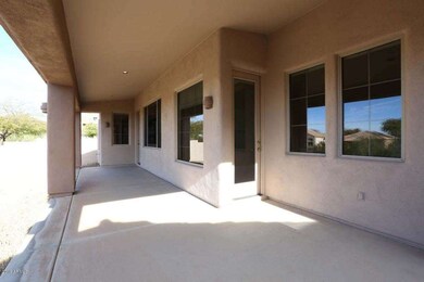 Covered Patio (2)