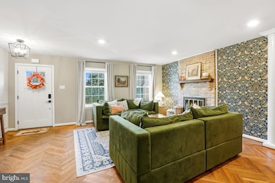 5712 Richardson Mews Square, Halethorpe, MD 21227 - photo 5