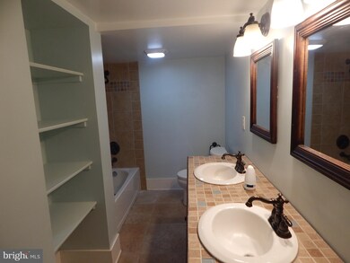 254 Duke Cir, Strasburg, VA 22657 - photo 7