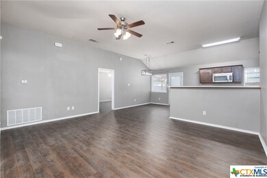 410 Kylar St, Troy, TX 76579 - photo 4