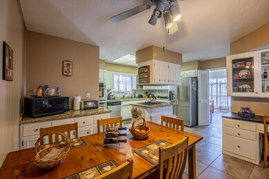 2141 Trawood Dr, El Paso, TX 79935 - photo 4