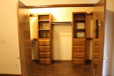 914 N Blackwelder Ave, Edmond, OK 73034 - photo 7