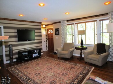 1630 Geraldine Dr, Jacksonville, FL 32205 - photo 4