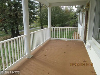 1371 Henshaw Rd, Bunker Hill, WV 25413 - photo 2