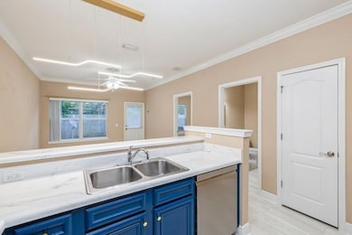 07_2172HadleighHillsCt_Kitchen 3