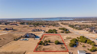 204 Martin Dr, Granbury, TX 76049 - photo 2