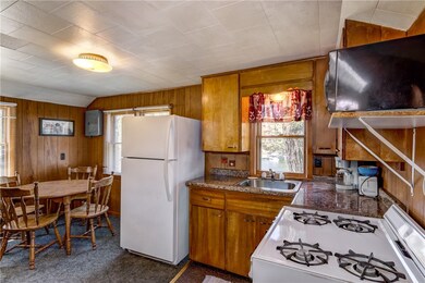 Unit 1 1022 24 1 2 25th St, Chetek, WI 54728 - photo 3