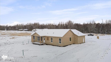 05-Aerial Back Photo00009