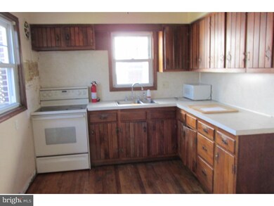 522 Primos Ave, Folcroft, PA 19032 - photo 5