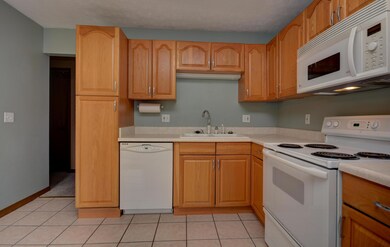 Kitchen (3)