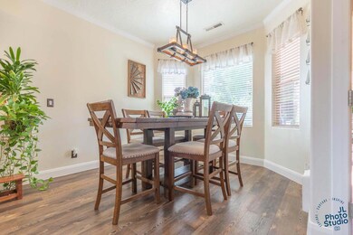 8- Dining Area