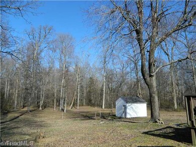 325 Stratford Rd, Archdale, NC 27263 - photo 4