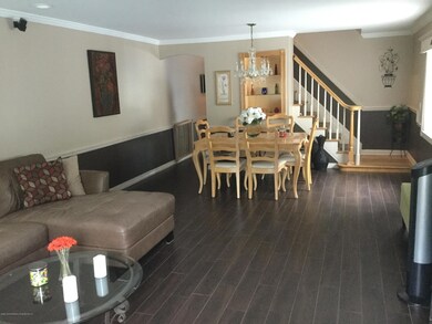 2039 S Railroad Ave, Staten Island, NY 10306 - photo 7