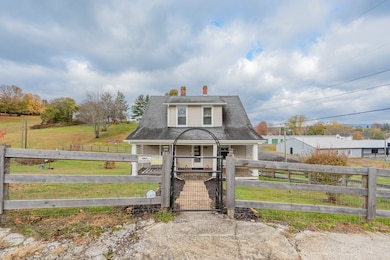 501 S Main St, Rural Retreat, VA 24368 - photo 3