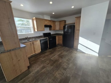 3642 Boulder Hwy unit 74, Las Vegas, NV 89121 - photo 2