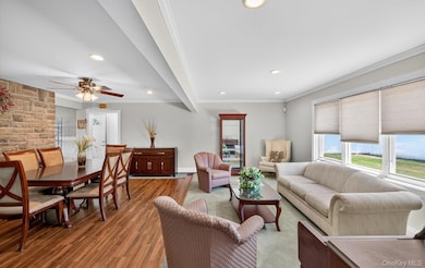 22 Twin Ln N, Wantagh, NY 11793 - photo 7