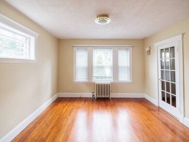 327 Cypress St unit 1, Brookline, MA 02445 - photo 5