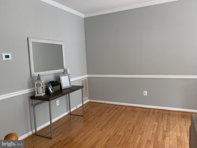 6706 Ordsall St, Alexandria, VA 22315 - photo 3