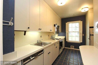 3557 Hamlet Place, Chevy Chase, MD 20815 - photo 6