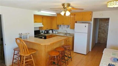Breakfast Bar Large Enough To Accommodate 5