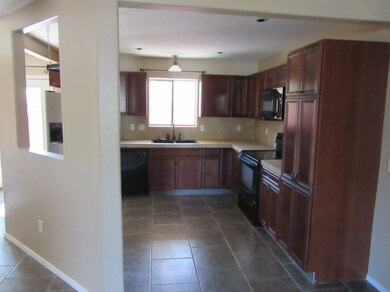 Great Kitchen, 18' tile