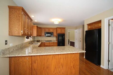 1255 Thackery Ct, Naperville, IL 60564 - photo 7