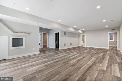 3307 Cummings Ln, Chevy Chase, MD 20815 - photo 7