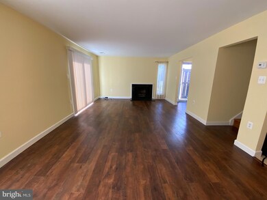 8624 Village Way unit 5, Alexandria, VA 22309 - photo 7