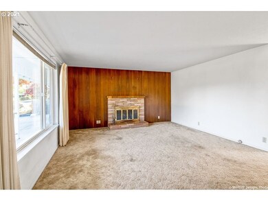 3490 Hyacinth St, Eugene, OR 97404 - photo 5