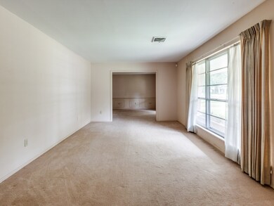 5530 Redstart St, Houston, TX 77096 - photo 5