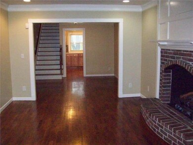 2 gas fireplaces - 1 in the living room and 1 in t
