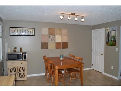 1/2BA & Laundry attached