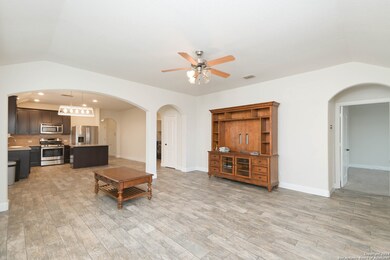 10326 Quayle Mist, San Antonio, TX 78254 - photo 7