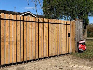 5305 Wipprecht St, Houston, TX 77026 - photo 4