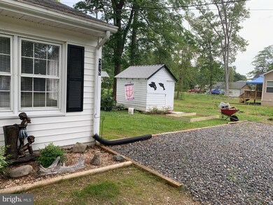 318 Piney Forest Dr, Colonial Beach, VA 22443 - photo 3