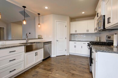 694 N Montego St, Nixa, MO 65714 - photo 5